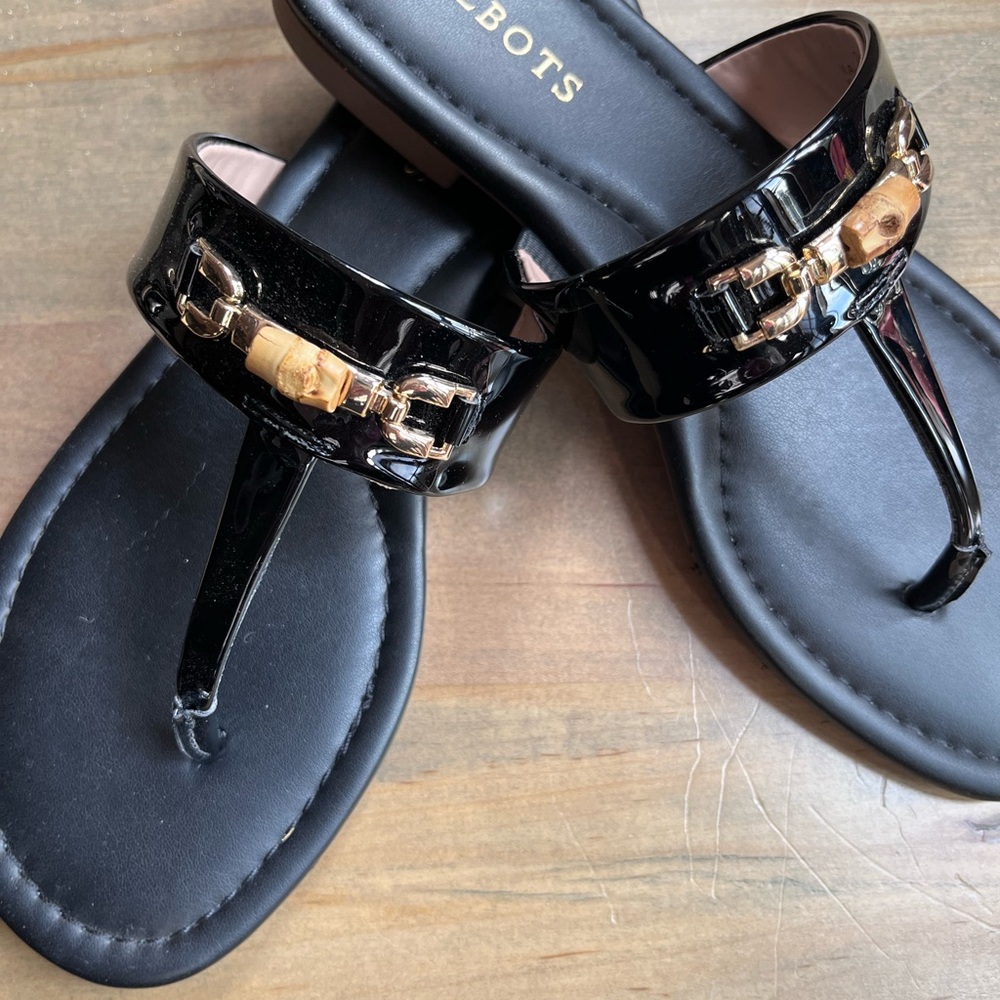 TALBOTS Black patent leather Sandals with Gold Details like new.  Size 7medium